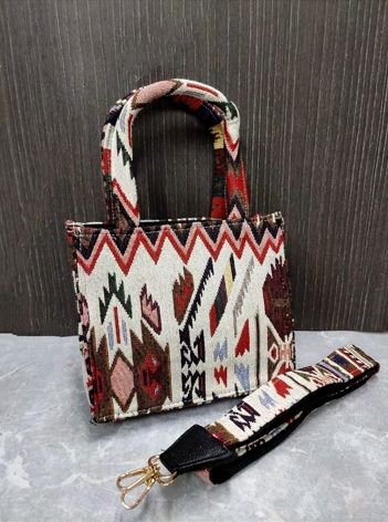 Stylish Box Handbag Sling for Everyday Use 086